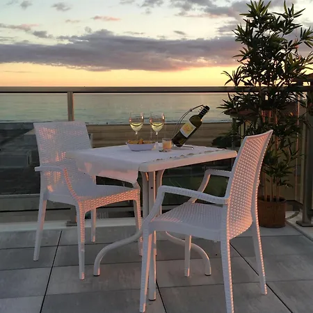 Villasilente Apartment *